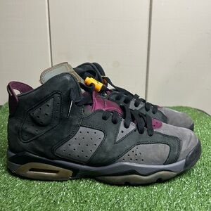 Size 7Y- Jordan 6 Retro "Bordeaux"  used no box black / grey / Bordeaux